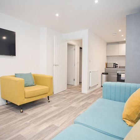 Sea Air - 2 Bedrooms - Parking - Mins To Beach Борнмут Экстерьер фото