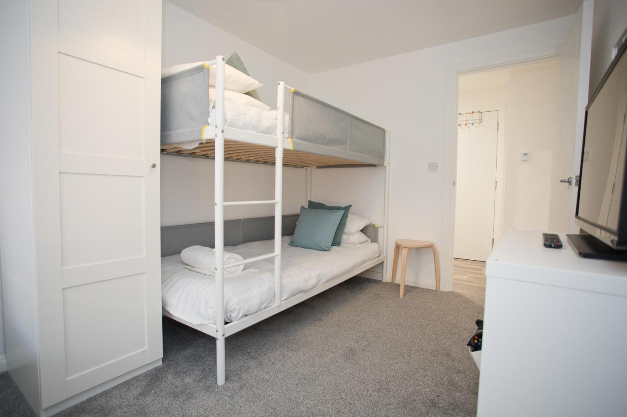 Sea Air - 2 Bedrooms - Parking - Mins To Beach Борнмут Экстерьер фото